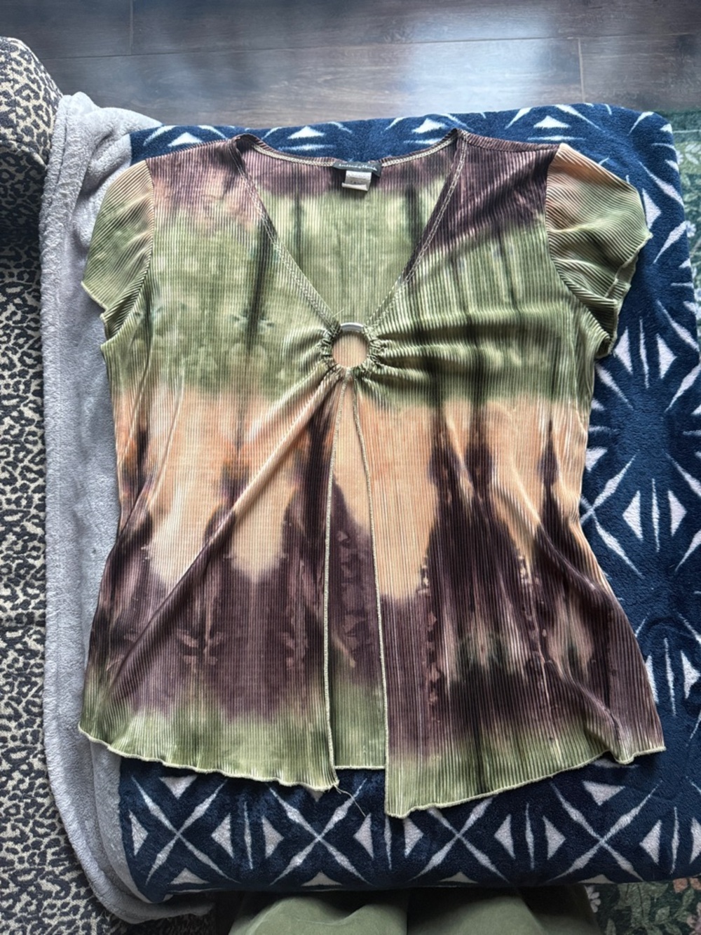 y2k flowy top earth tones